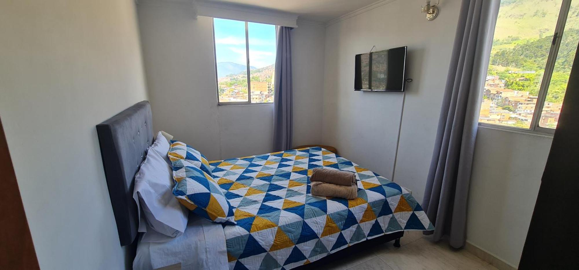 Apartamento Vistas Lindas Cerca Centro メデジン エクステリア 写真
