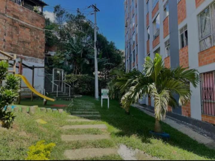Apartamento Vistas Lindas Cerca Centro メデジン エクステリア 写真