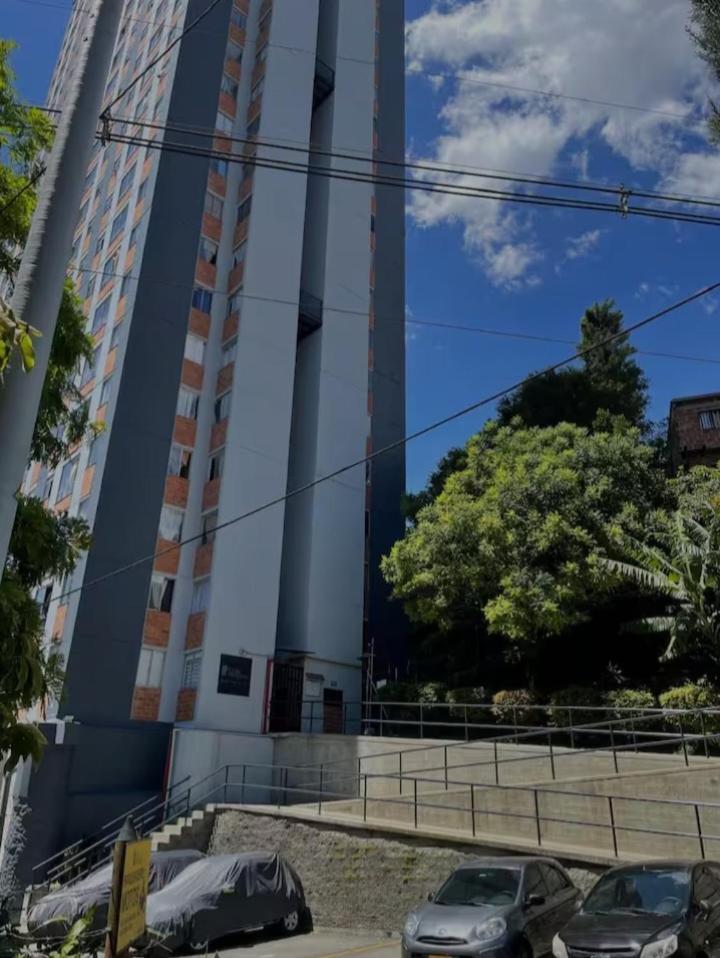 Apartamento Vistas Lindas Cerca Centro メデジン エクステリア 写真
